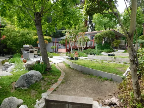 Exterior - 36976 Sycamore Dr, Mentone, CA 92359 photo 13 of 28