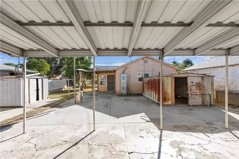 Exterior - 243 E Olive St, San Bernardino, CA 92410 photo 6 of 7
