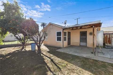 Exterior - 243 E Olive St, San Bernardino, CA 92410 photo 1 of 7