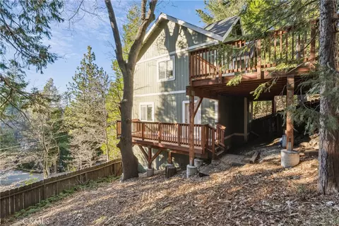 Exterior - 305 Summit Rd, Lake Arrowhead, CA 92352 photo 8 of 14
