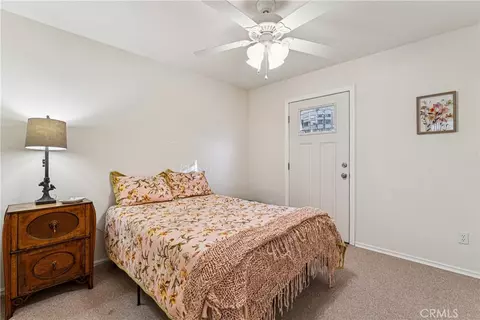 Bedroom - 305 Summit Rd, Lake Arrowhead, CA 92352 photo 5 of 6