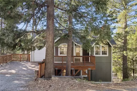Exterior - 305 Summit Rd, Lake Arrowhead, CA 92352 photo 12 of 14