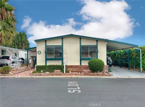 692 N Adele St #30, Orange, CA 92867