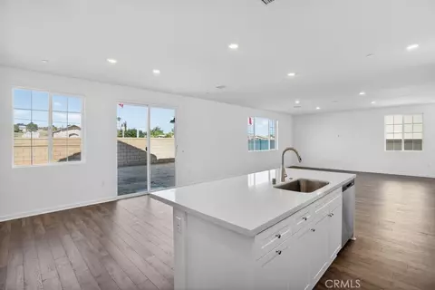 9567 Silverstein Dr, Riverside, CA 92508 photo 3