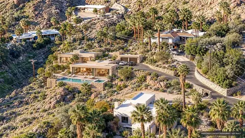 1870 S Crestview, Palm Springs, CA 92264