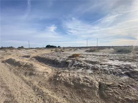 2172 Lansing Ave, Salton City, CA 92274
