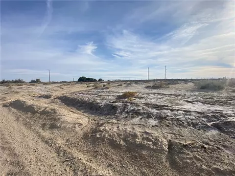 2172 Lansing Ave, Salton City, CA 92274