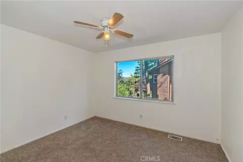 Bedroom - 129 Zermat Unit 1 2, Crestline, CA 92325 photo 4 of 7