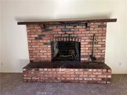 Living - 129 Zermat Unit 1 2, Crestline, CA 92325 photo 4 of 8