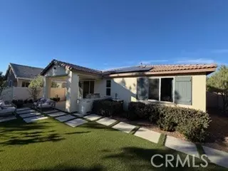 321 Knotgrass St, Hemet, CA 92543