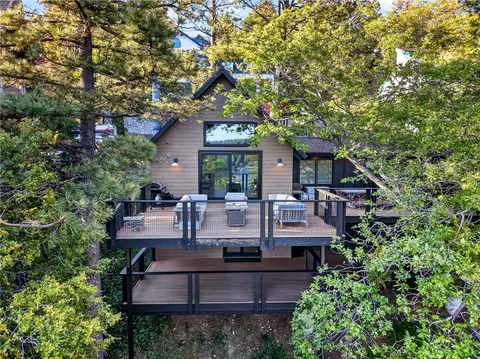 27921 West Shr, Lake Arrowhead, CA 92352
