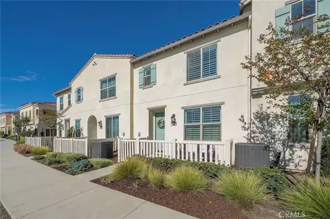 1045 W Clover, Rialto, CA 92376