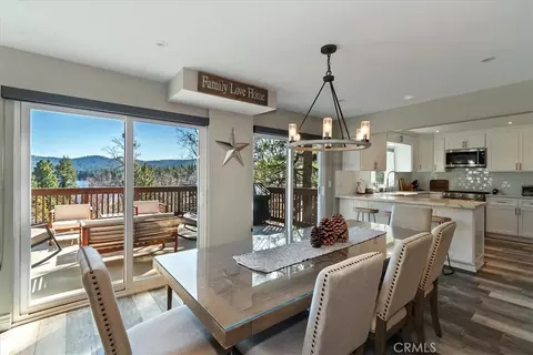 27565 N Bay Rd, Lake Arrowhead, CA 92352