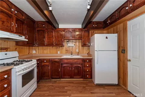 Kitchen - 47115 Sky View Dr, Big Bear City, CA 92314 photo 1 of 4