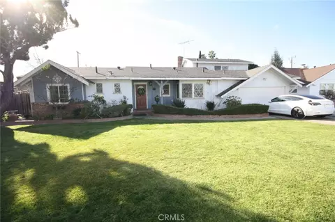 10092 Roselee Dr, Garden Grove, CA 92840