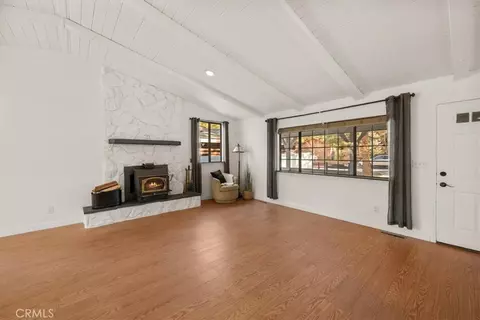 Living - 433 E Barker, Big Bear City, CA 92314 photo 2 of 4