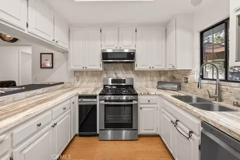 Kitchen - 433 E Barker, Big Bear City, CA 92314 photo 2 of 3