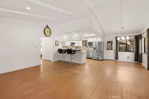 Living - 433 E Barker, Big Bear City, CA 92314 photo 3 of 4
