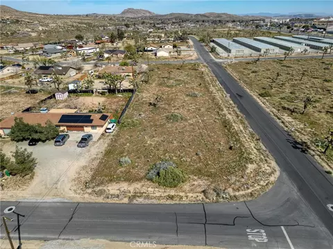 58236 Diadem Dr, Yucca Valley, CA 92284