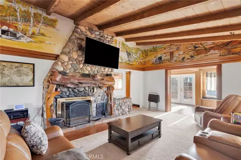 Living - 14415 Erie, Apple Valley, CA 92307 photo 5 of 6