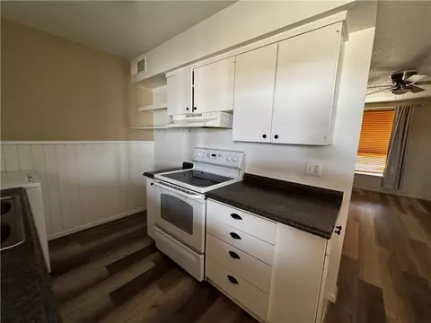 Kitchen - 2028 Parkway, Needles, CA 92363 photo 2 of 2