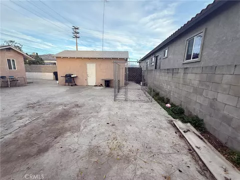 Exterior - 26079 9th, Highland, CA 92346 photo 4 of 6