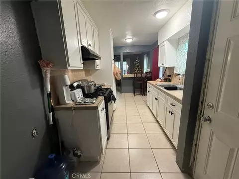 Entry Way - 26079 9th, Highland, CA 92346 photo 1 of 1