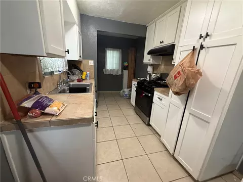 Kitchen - 26079 9th, Highland, CA 92346 photo 1 of 1