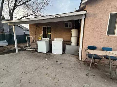 Exterior - 26079 9th, Highland, CA 92346 photo 2 of 6