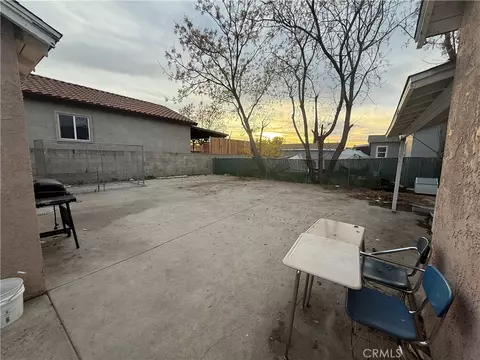 Exterior - 26079 9th, Highland, CA 92346 photo 6 of 6