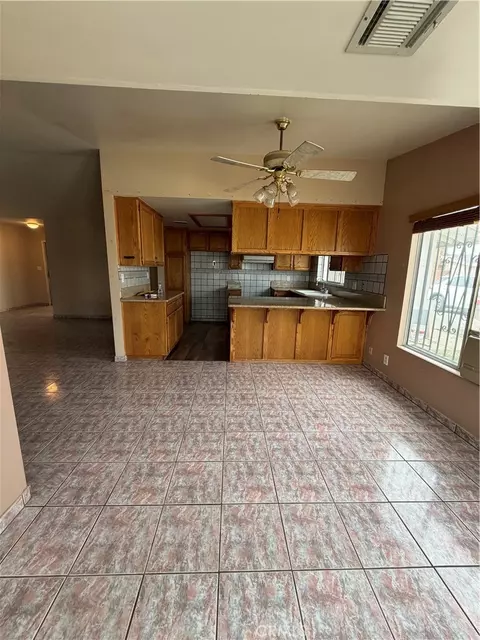 Kitchen - 11497 2nd Ave, Hesperia, CA 92345 photo 2 of 3