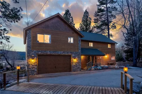 448 Edgemoor Rd, Big Bear Lake, CA 92315