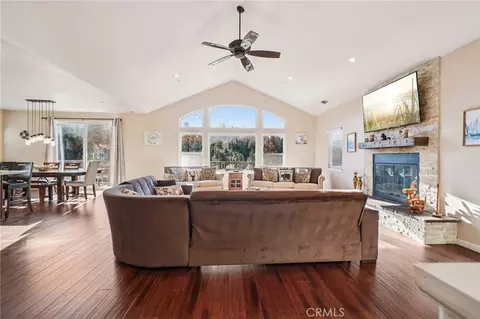 Living - 26845 Modoc Ln, Lake Arrowhead, CA 92352 photo 1 of 3