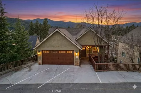 26845 Modoc Ln, Lake Arrowhead, CA 92352