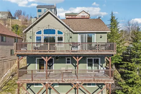 Exterior - 26845 Modoc Ln, Lake Arrowhead, CA 92352 photo 3 of 8