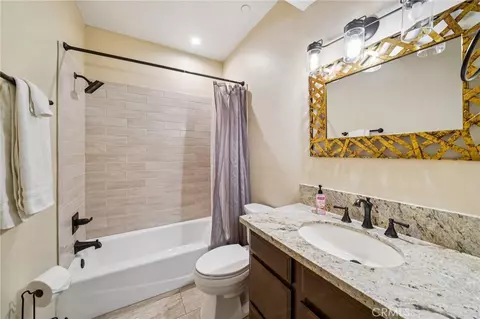 Bath - 26845 Modoc Ln, Lake Arrowhead, CA 92352 photo 6 of 8