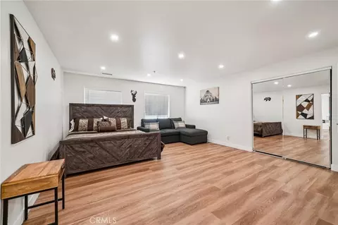 Bedroom - 26845 Modoc Ln, Lake Arrowhead, CA 92352 photo 10 of 11