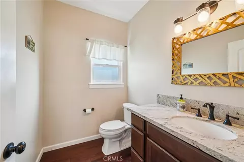 Bath - 26845 Modoc Ln, Lake Arrowhead, CA 92352 photo 2 of 8