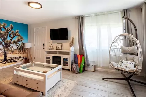 Living - 65076 E Broadway, Joshua Tree, CA 92252 photo 4 of 4