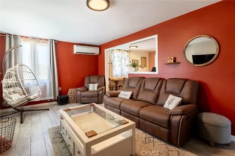 Living - 65076 E Broadway, Joshua Tree, CA 92252 photo 1 of 4
