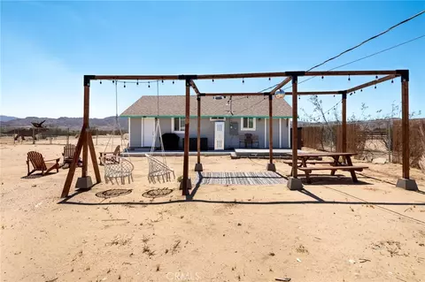Exterior - 65076 E Broadway, Joshua Tree, CA 92252 photo 3 of 10