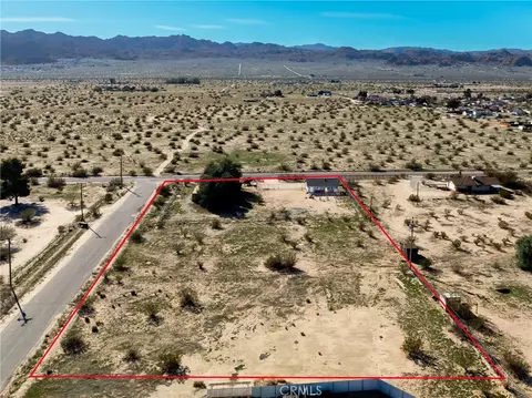 View/Area - 65076 E Broadway, Joshua Tree, CA 92252 photo 2 of 3