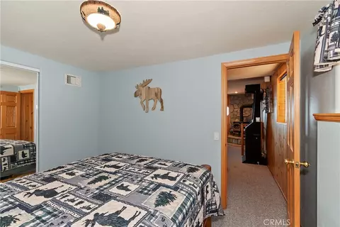 Bedroom - 2477 Spring Oak Dr, Running Springs, CA 92382 photo 7 of 7