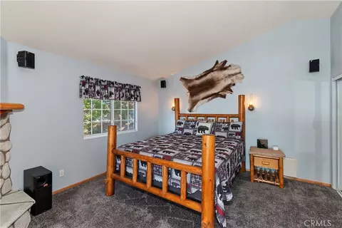 Bedroom - 2477 Spring Oak Dr, Running Springs, CA 92382 photo 3 of 7