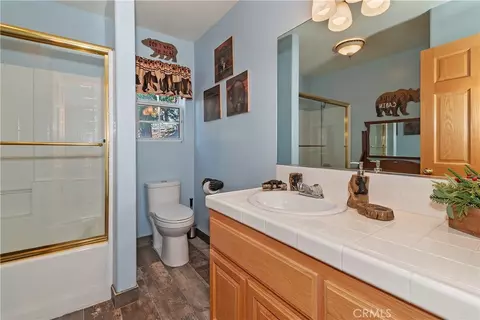 Bath - 2477 Spring Oak Dr, Running Springs, CA 92382 photo 1 of 5