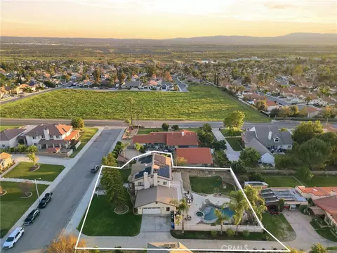 View/Area - 7464 Via Deldene, Highland, CA 92346 photo 7 of 9