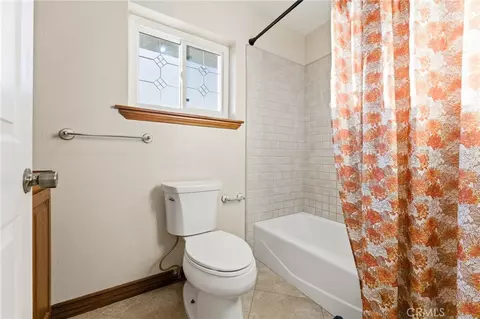 Bath - 7464 Via Deldene, Highland, CA 92346 photo 5 of 5
