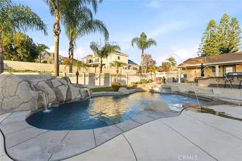 Exterior - 7464 Via Deldene, Highland, CA 92346 photo 15 of 17