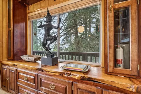 Entry Way - 24032 Skyland, Crestline, CA 92325 photo 2 of 2