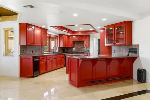 16575 Bonanza Dr, Riverside, CA 92504 photo 9